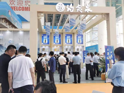 济南制造 天下共享——2021济南地产品展示交易会盛大开幕，礼仪服务彰显品质